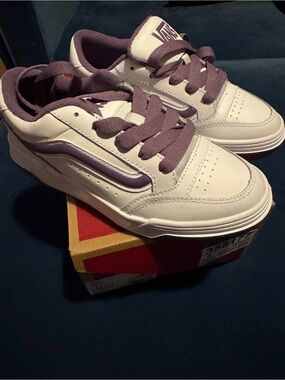 Vans White and Lavender Low-Top Skate Shoes